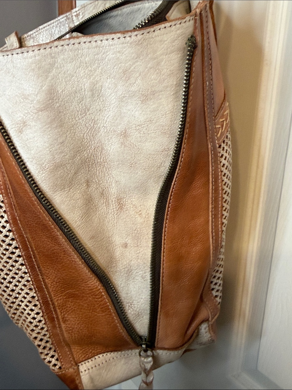 BED|STU Brown Leather Shoulder Bag with Cream Accents  Brand New!’ - Picture 9 of 11
